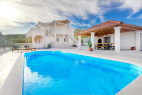 Villa San